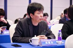 持续搜索、培育并合具有计谋价值的尖端科技